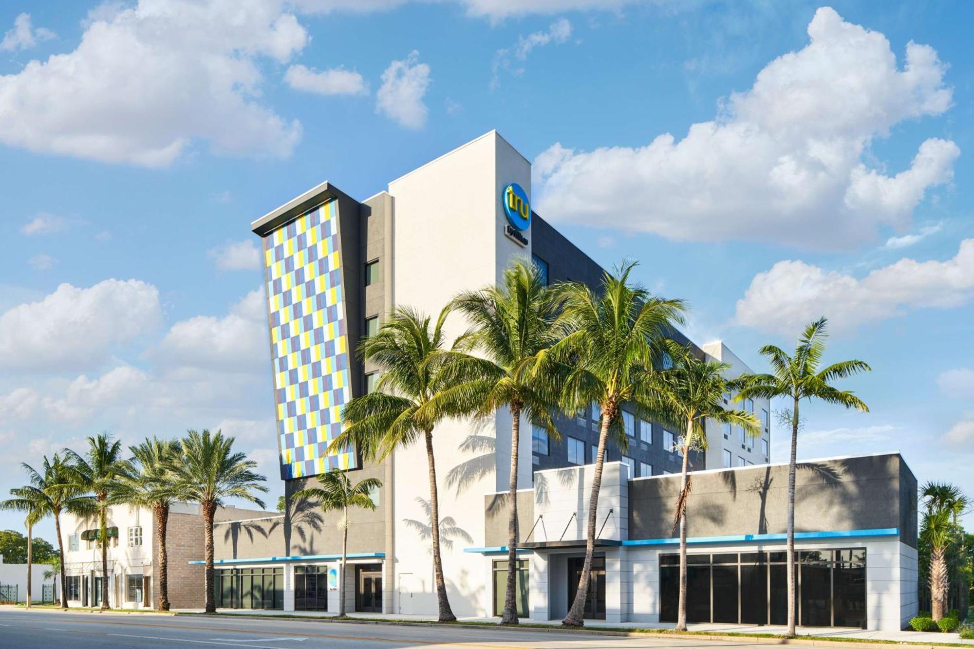 Tru By Hilton Ft Lauderdale Airport Hotel Dania Beach Exterior photo