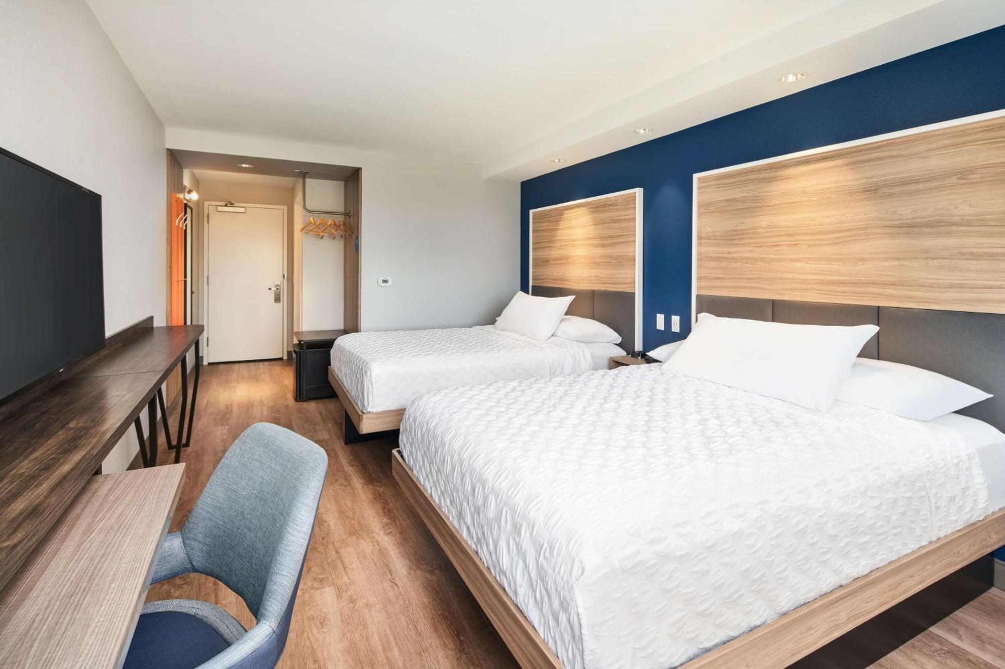 Tru By Hilton Ft Lauderdale Airport Hotel Dania Beach Exterior photo