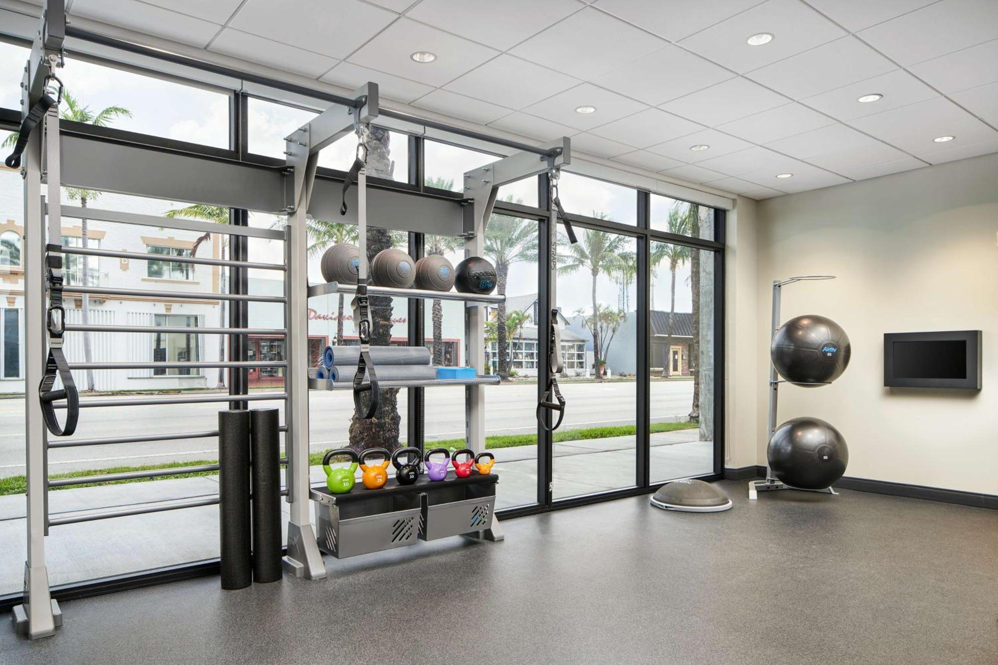 Tru By Hilton Ft Lauderdale Airport Hotel Dania Beach Exterior photo