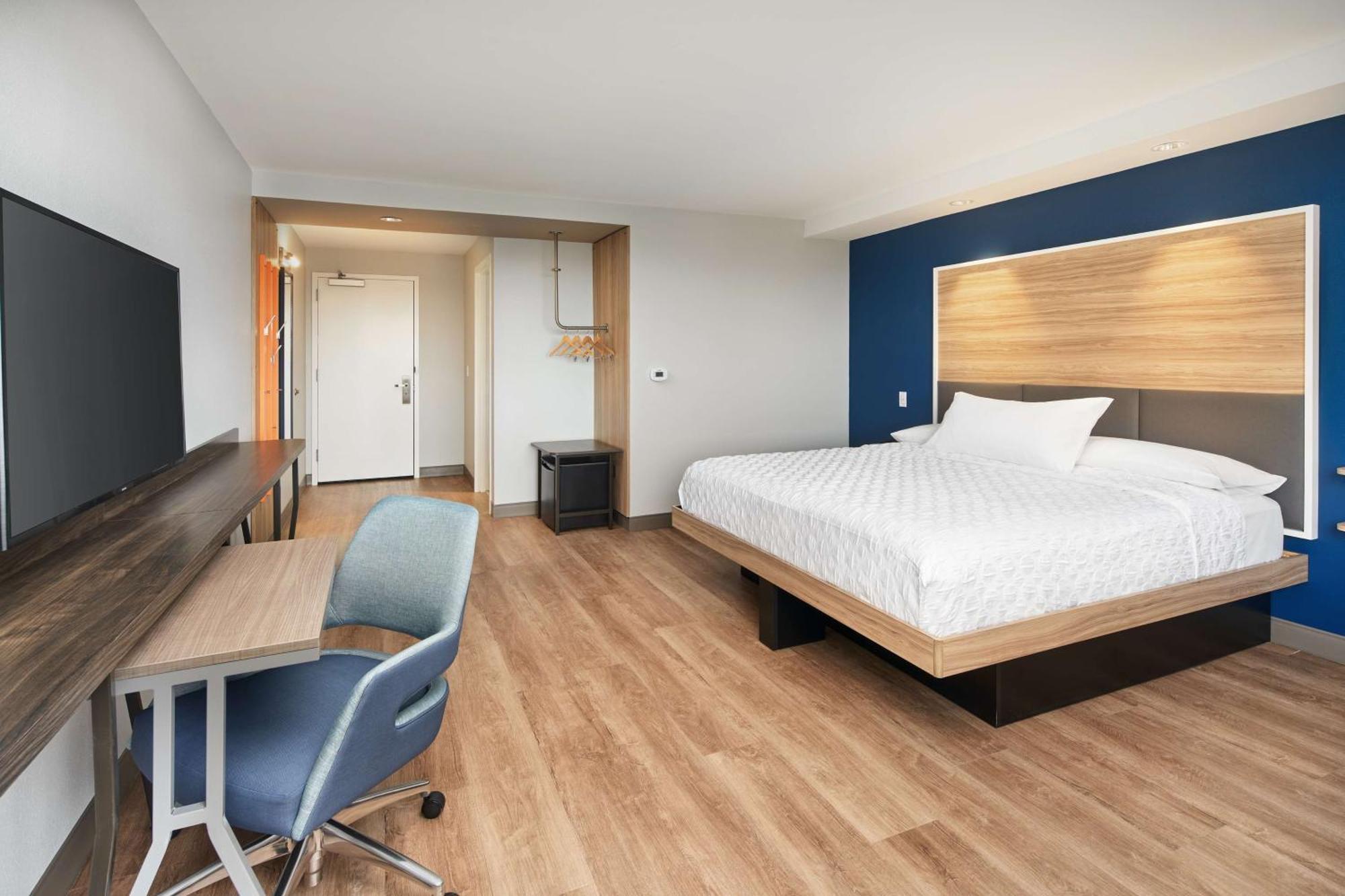 Tru By Hilton Ft Lauderdale Airport Hotel Dania Beach Exterior photo