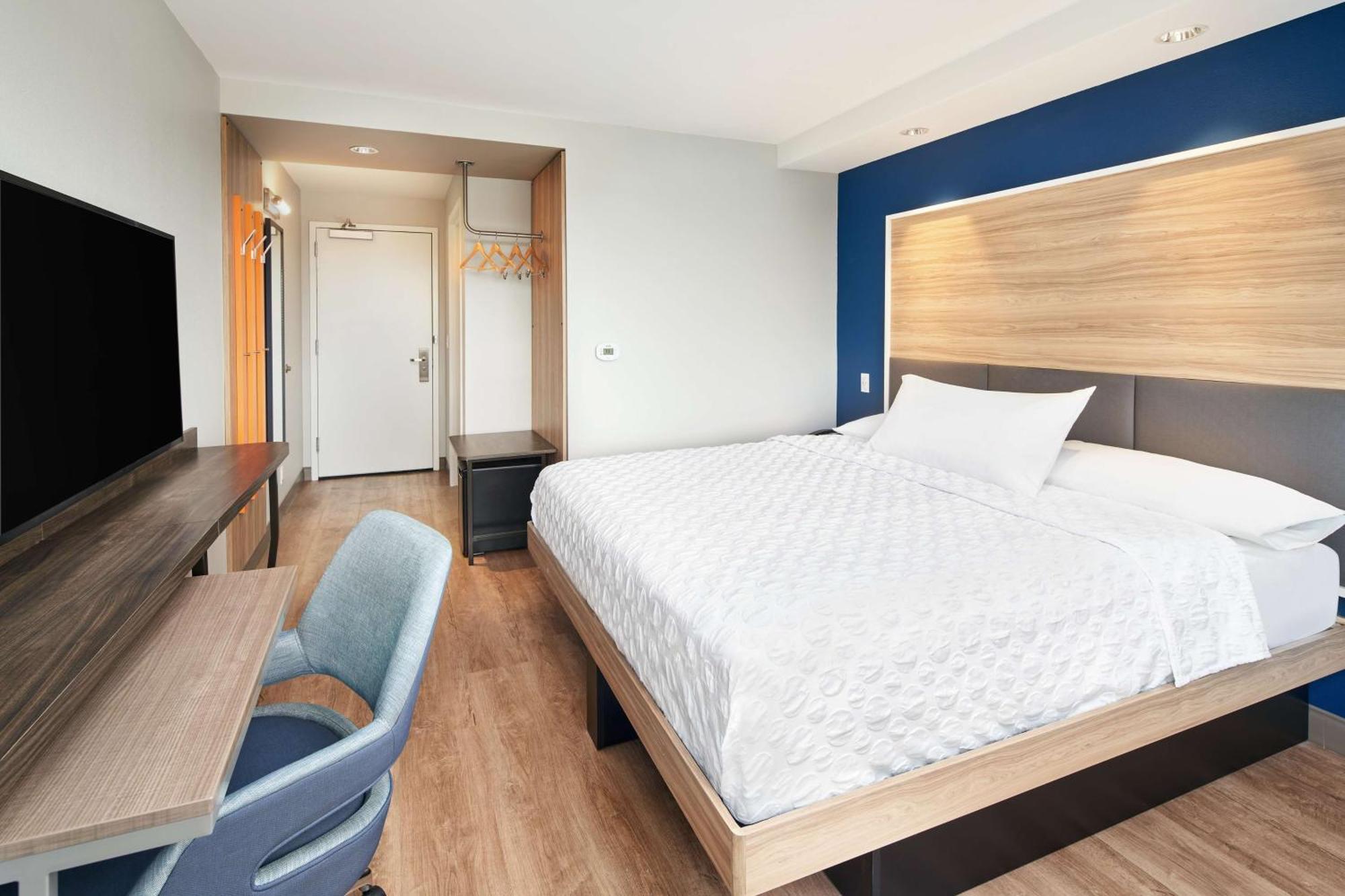 Tru By Hilton Ft Lauderdale Airport Hotel Dania Beach Exterior photo