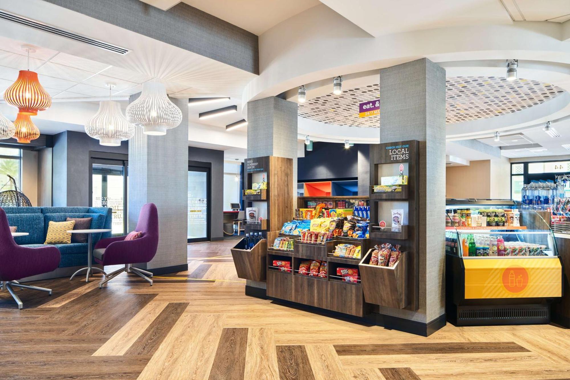 Tru By Hilton Ft Lauderdale Airport Hotel Dania Beach Exterior photo